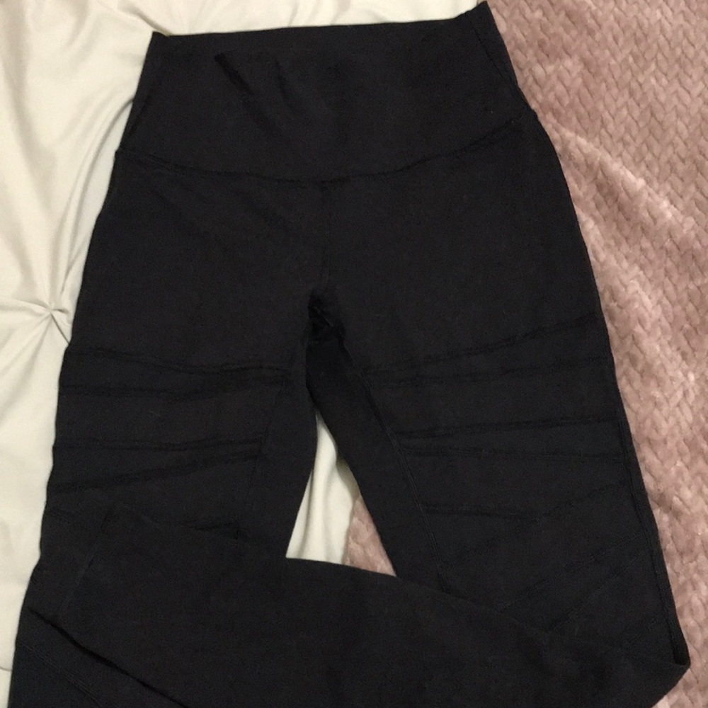 Lululemon Leggings- Black Mesh